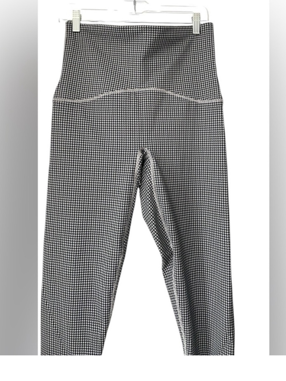 SPANX Booty Boost Leggings High-Waisted Stretchy Fit